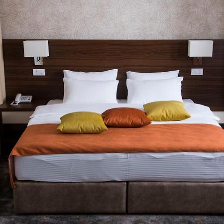 Hotel Marshal Garni ベオグラード エクステリア 写真